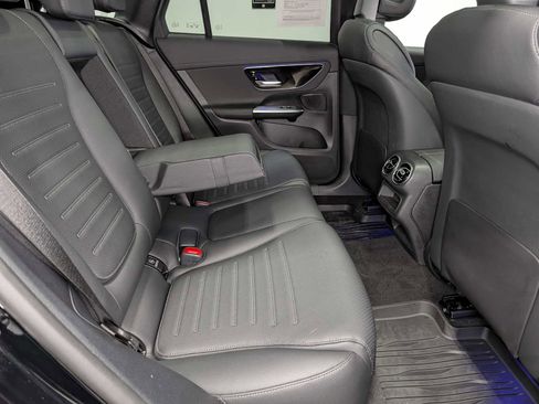 Certified 2026 Mercedes-Benz GLC 300 4MATIC image 37