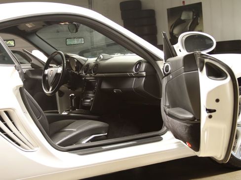 Used 2009 Porsche Cayman S image 37