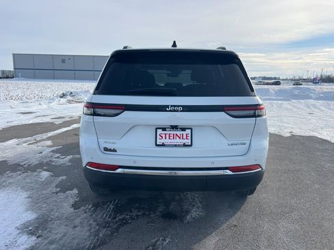 Used 2022 Jeep Grand Cherokee Limited image 7