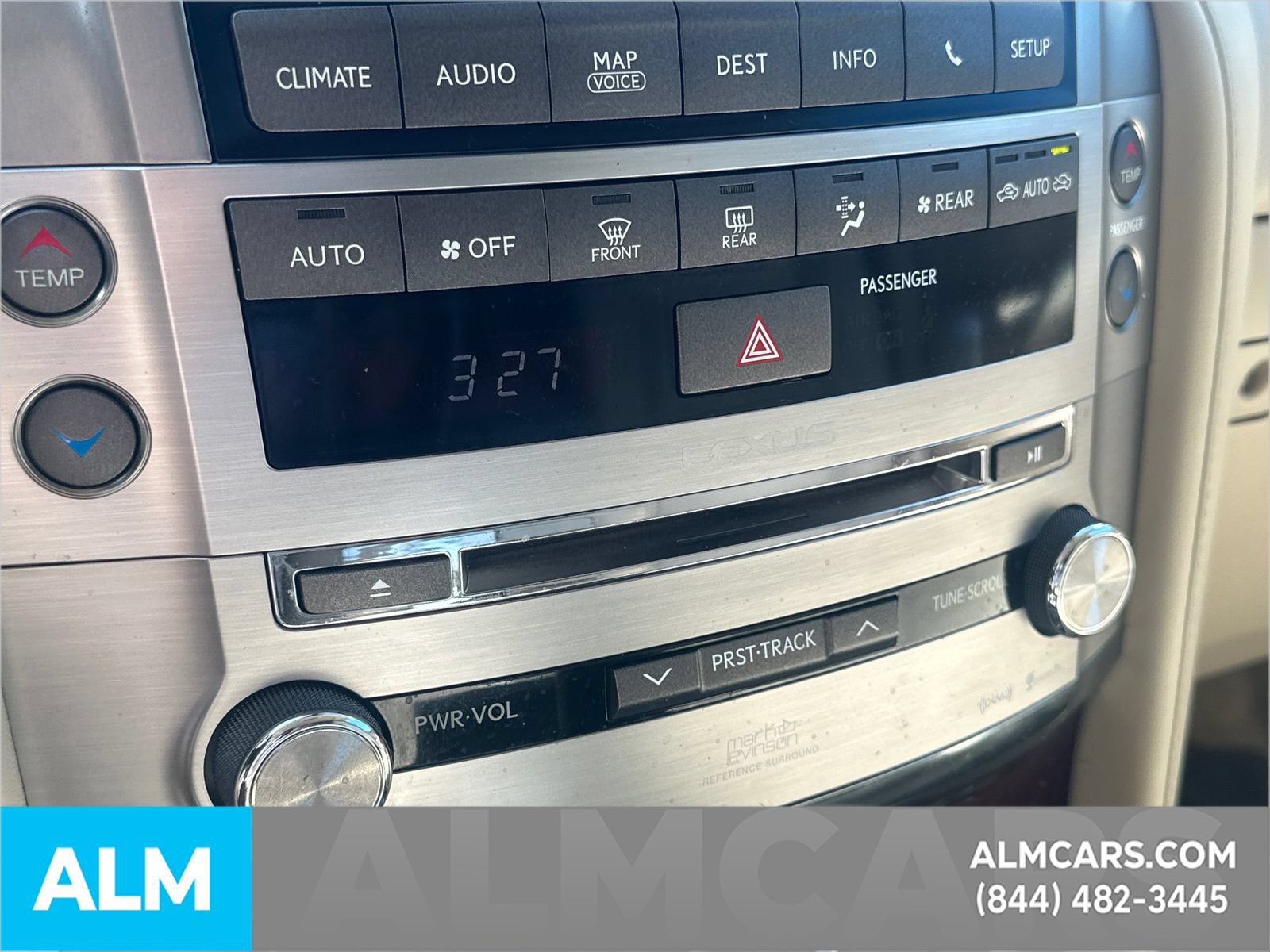 Used 2015 Lexus LX 570 4WD w/ Luxury Package image 35