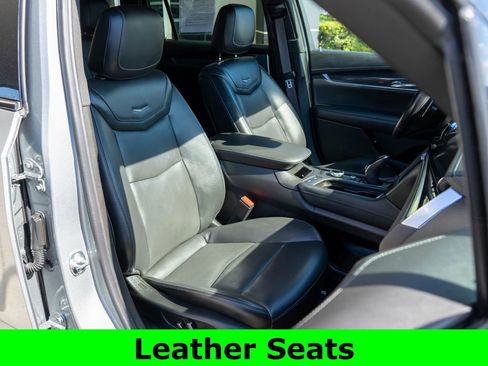 Used 2024 Cadillac XT6 Sport w/ Technology Package AWD/4WD image 9