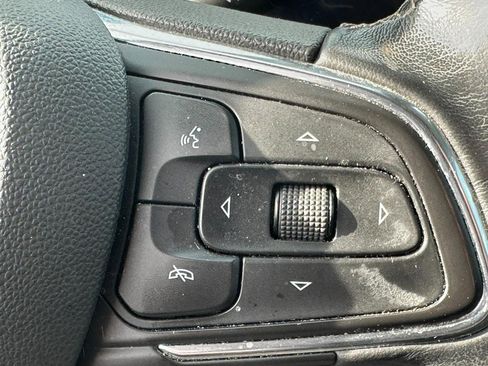 Used 2022 Buick Encore GX Select w/ Sport Touring Package image 19