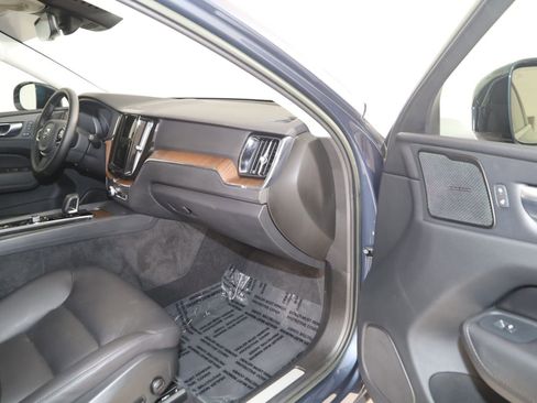 Used 2023 Volvo XC60 T8 Plus AWD/4WD image 41