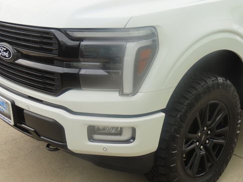 Used 2025 Ford F150 Platinum w/ FX4 Off-Road Package AWD/4WD image 3