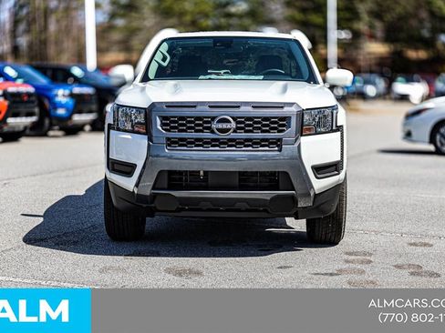 Certified 2025 Nissan Frontier SV RWD image 12