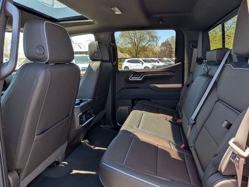 New 2026 GMC Sierra 1500 Denali w/ Denali Reserve Package AWD/4WD image 39