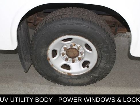 Used 2014 Chevrolet Express 3500 RWD image 5