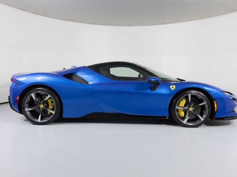 Used 2024 Ferrari SF90 Spider AWD/4WD image 19