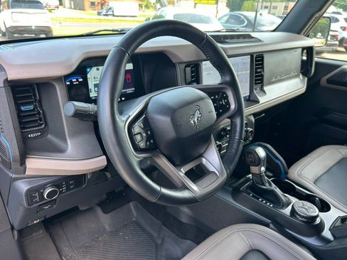 Used 2024 Ford Bronco Wildtrak AWD/4WD image 16