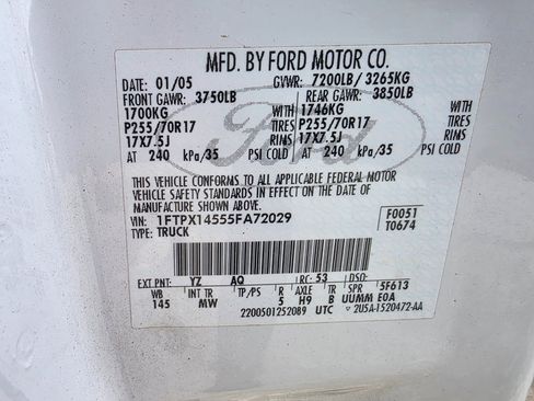 Used 2005 Ford F150 XLT image 25