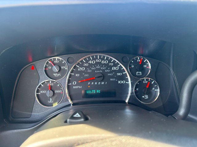 Used 2025 GMC Savana 2500 w/ Driver Convenience Package RWD image 33