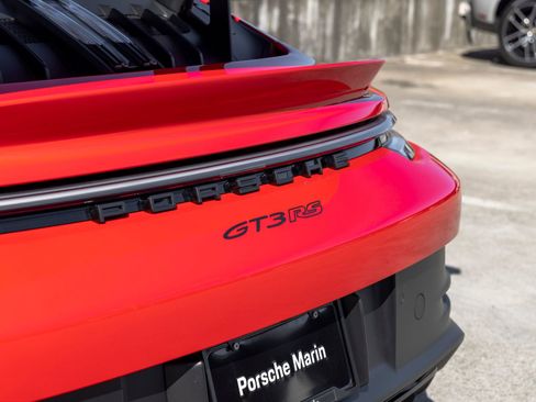 Certified 2025 Porsche 911 GT3 RS RWD image 32