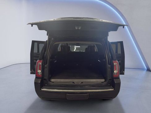 Used 2018 GMC Yukon XL Denali w/ Denali Ultimate Package image 11