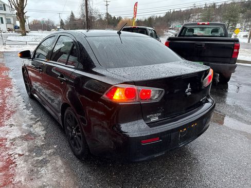 Used 2017 Mitsubishi Lancer LE image 5