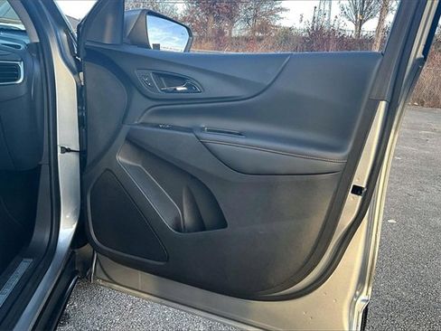 Used 2024 Chevrolet Equinox Premier image 29