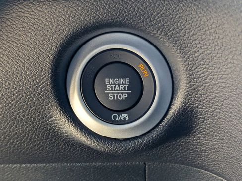 New 2026 Chrysler Voyager LX image 16