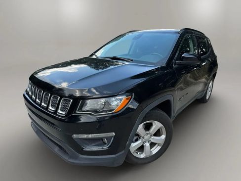 Used 2018 Jeep Compass Latitude w/ Popular Equipment Group FWD image 1
