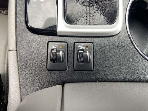 Used 2015 Toyota Highlander XLE image 25