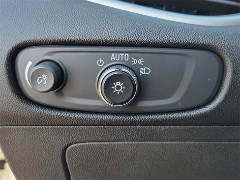 Used 2023 Chevrolet Malibu LT image 13