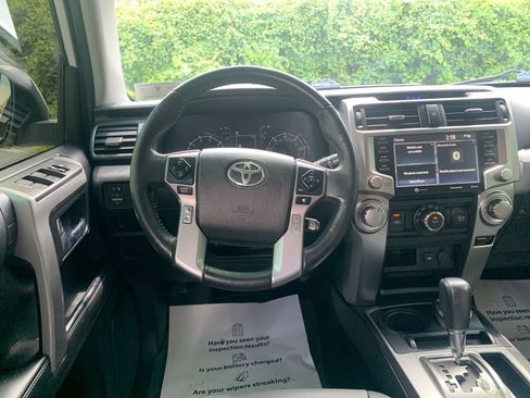 Used 2024 Toyota 4Runner SR5 Premium w/ Moonroof Package AWD/4WD image 17