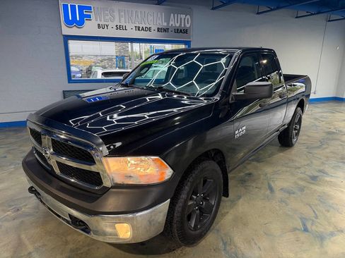 Used 2015 RAM 1500 ST w/ SXT Appearance Group AWD/4WD image 6