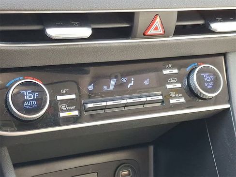 Used 2023 Hyundai Sonata SEL image 12