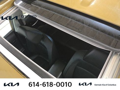 Certified 2024 Kia Seltos SX w/ SX Sunroof Package AWD/4WD image 31