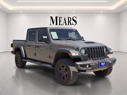 Used 2022 Jeep Gladiator Mojave w/ Trailer Tow Package AWD/4WD image 7