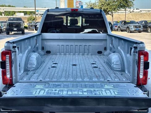 Used 2025 Ford F450 Lariat w/ Chrome Package AWD/4WD image 24