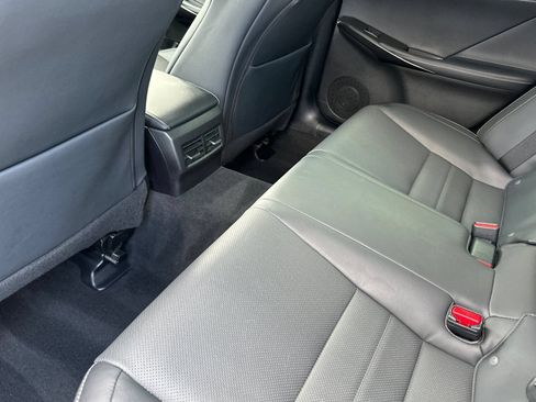 Used 2022 Lexus IS 350 F Sport RWD image 12