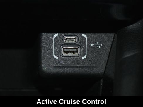 Used 2025 Jeep Compass Latitude w/ Sun & Sound Group AWD/4WD image 23