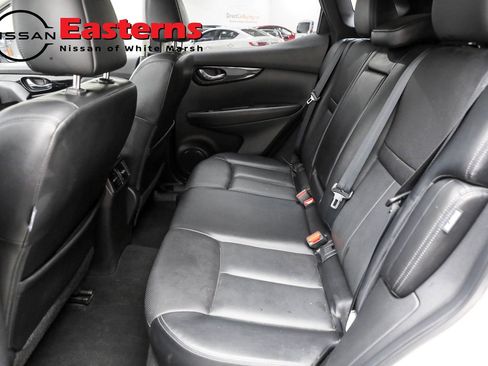 Used 2022 Nissan Rogue Sport SL w/ Premium Package image 31