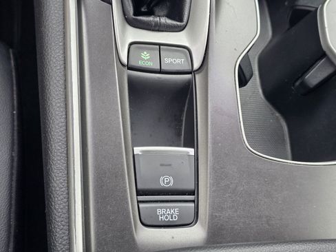 Used 2019 Honda Accord Sport image 21