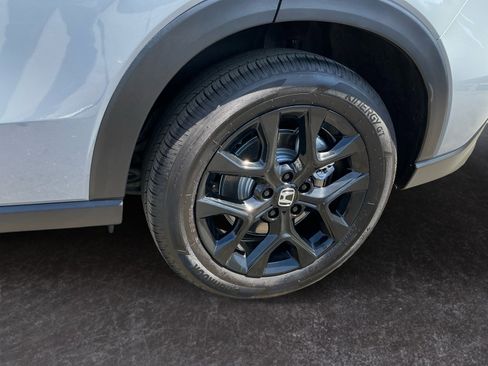 Used 2025 Honda HR-V Sport image 9