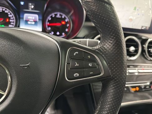 Used 2019 Mercedes-Benz GLC 300 4MATIC image 20