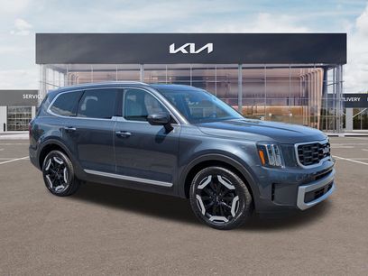 Certified 2023 Kia Telluride S w/ S Sunroof Package