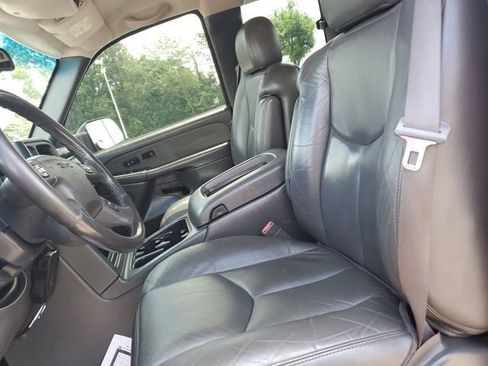 Used 2003 GMC Sierra 3500 SLE AWD/4WD image 17