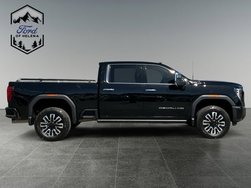 Used 2025 GMC Sierra 3500 Denali Ultimate AWD/4WD image 6