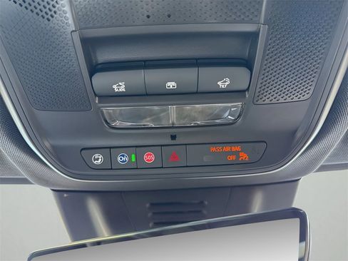 New 2026 Chevrolet Equinox EV RS w/ Convenience Package II image 37