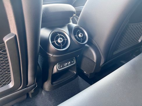 Used 2024 Alfa Romeo Stelvio Sprint image 20