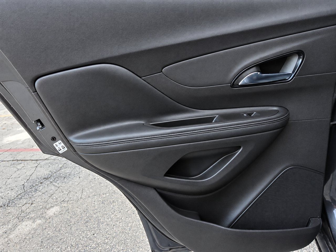 Certified 2017 Buick Encore Essence FWD image 26