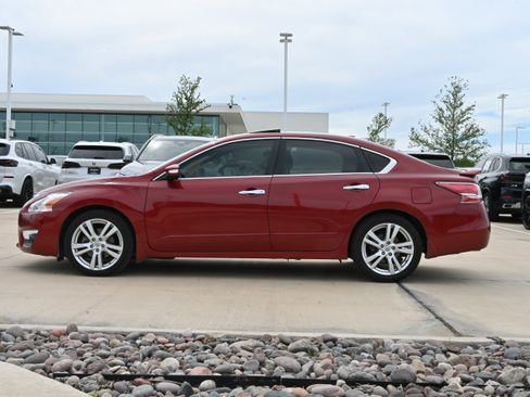 Used 2015 Nissan Altima 3.5 SL FWD image 6