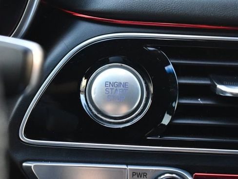 Used 2019 Genesis G70 2.0T Advanced w/ Sport Package image 19