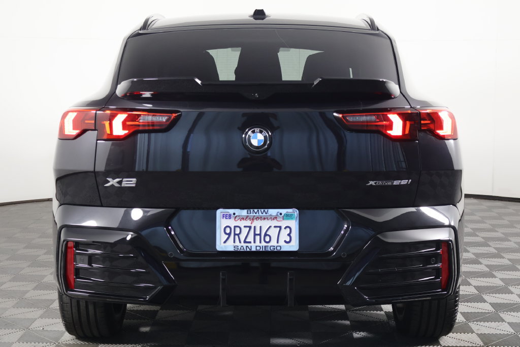 Used 2025 BMW X2 xDrive28i w/ Technology Package AWD/4WD image 5