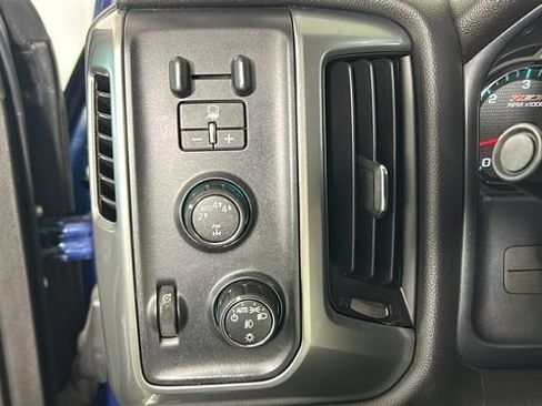 Used 2017 Chevrolet Silverado 1500 LT w/ All Star Edition AWD/4WD image 19