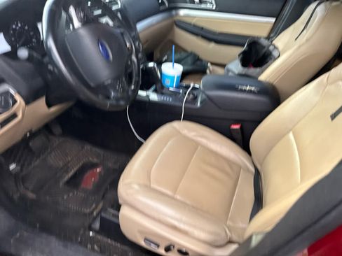 Used 2016 Ford Explorer XLT w/ Equipment Group 202A FWD image 6