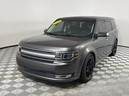 Used 2018 Ford Flex Limited w/ Equipment Group 303A AWD/4WD image 10