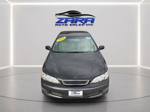 Used 2000 Lexus ES 330 FWD image 10