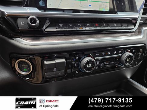 Used 2025 Chevrolet Silverado 2500 LTZ w/ LTZ Convenience Package AWD/4WD image 19