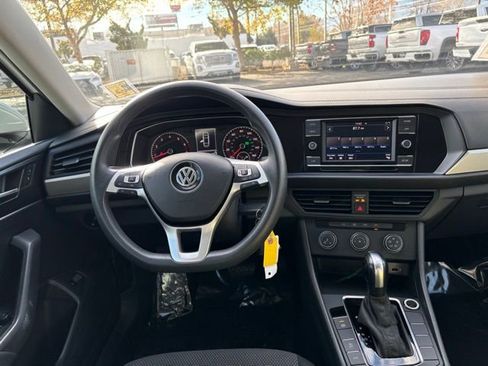 Used 2019 Volkswagen Jetta S w/ Driver Assistance Package image 27